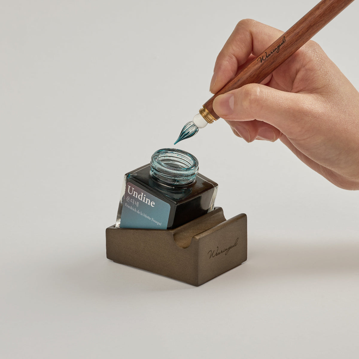 Wearingeul Roof Pen Rest (House of Ink) - Pen Boutique Ltd