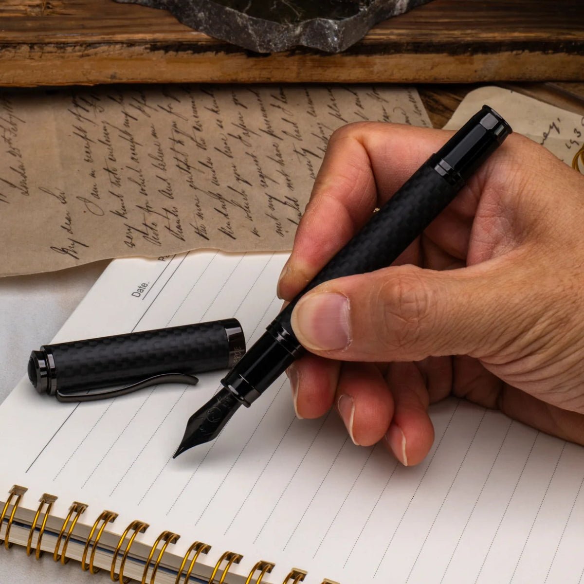 Monteverde Innova Fountain Pen Notebook Set - Carbon Fiber - Gunmetal - Pen Boutique Ltd