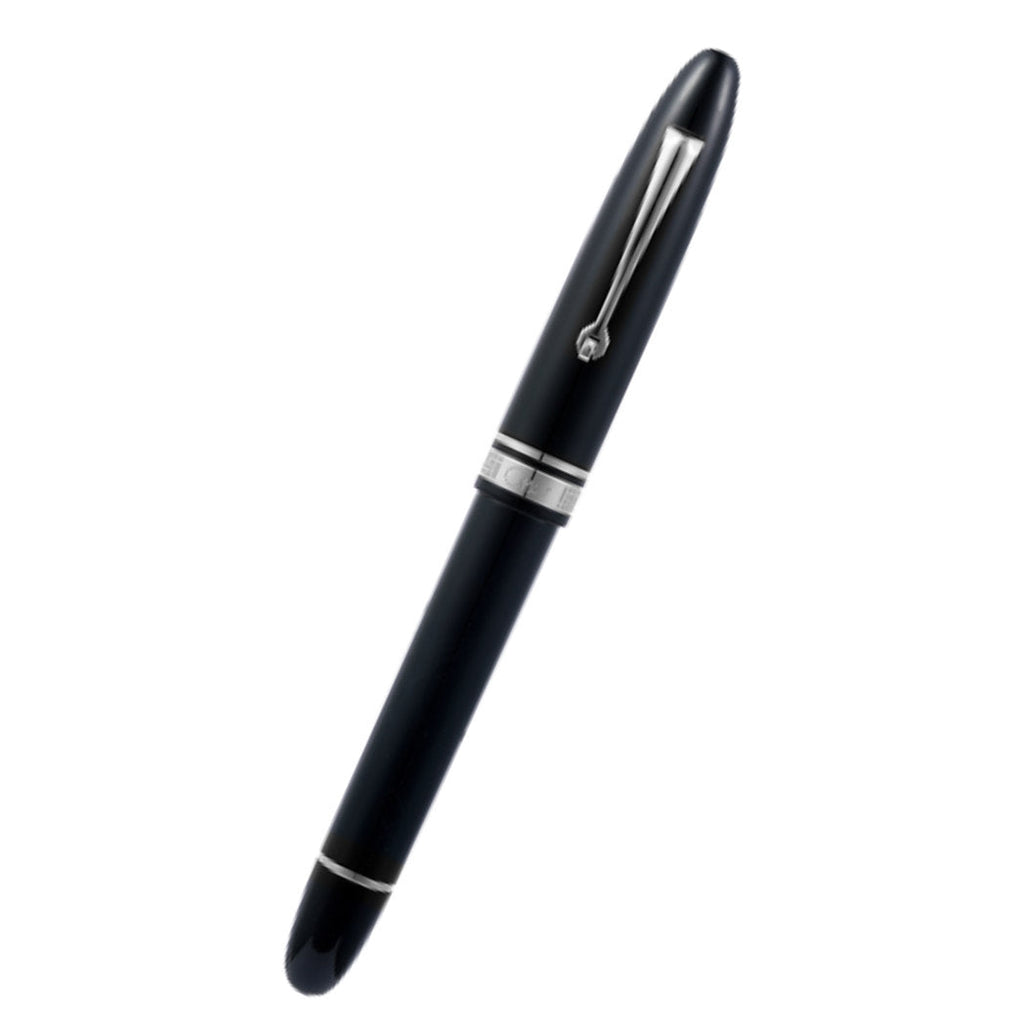 Omas Ogiva Fountain Pen - Nera - Silver Trim - 14K Nib-Pen Boutique Ltd