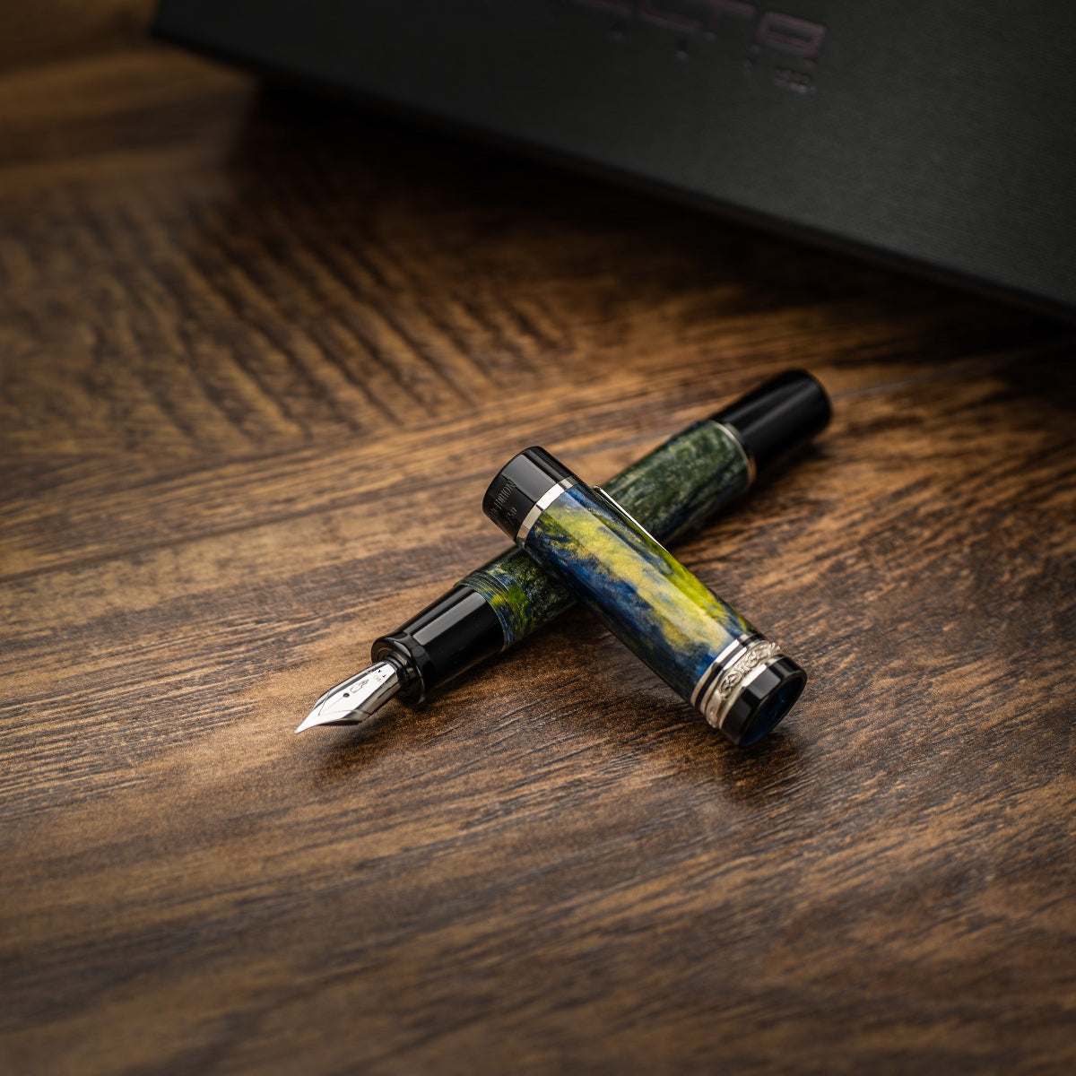 Pen Boutique x Delta Limited Edition Fountain Pen - DV Original - Verde Serpente - 14K Nib (Mid-Size)-Pen Boutique Ltd