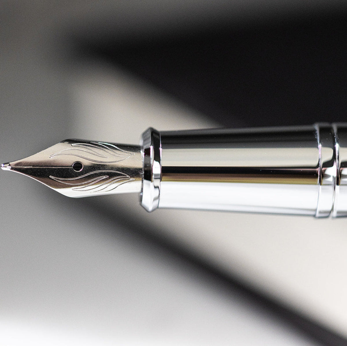 S T Dupont D-Initial Fountain Pen - Black - Chrome Trim-Pen Boutique Ltd