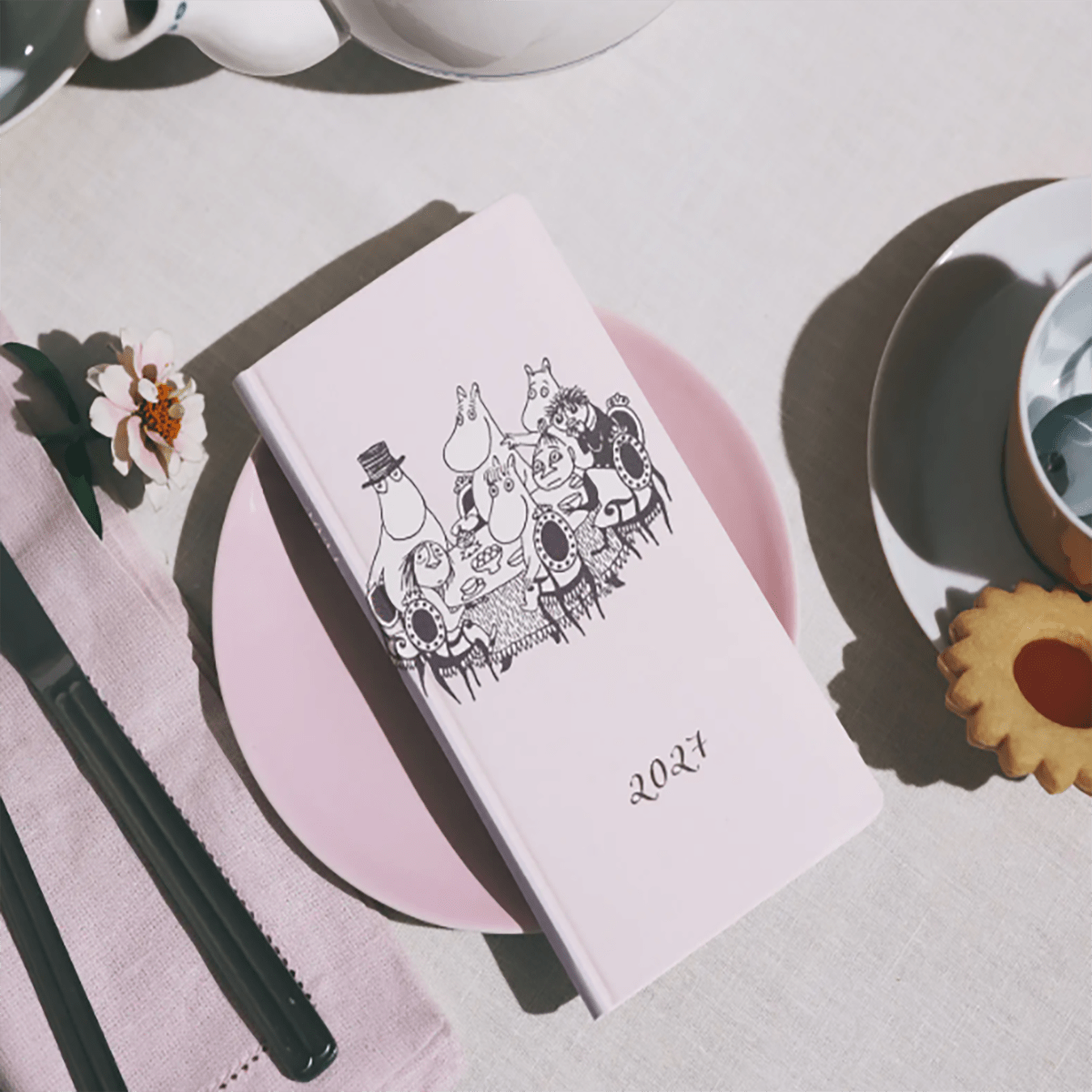 Hobonichi 2027 Light Hardcover Book - Moomin: At the Table - Tall & Slim (Weeks - January Start) - Pen Boutique Ltd
