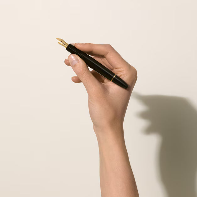 Montblanc Meisterstuck Calligraphy Fountain Pen - 146 Black - Curved Nib ( Limited production)-Pen Boutique Ltd