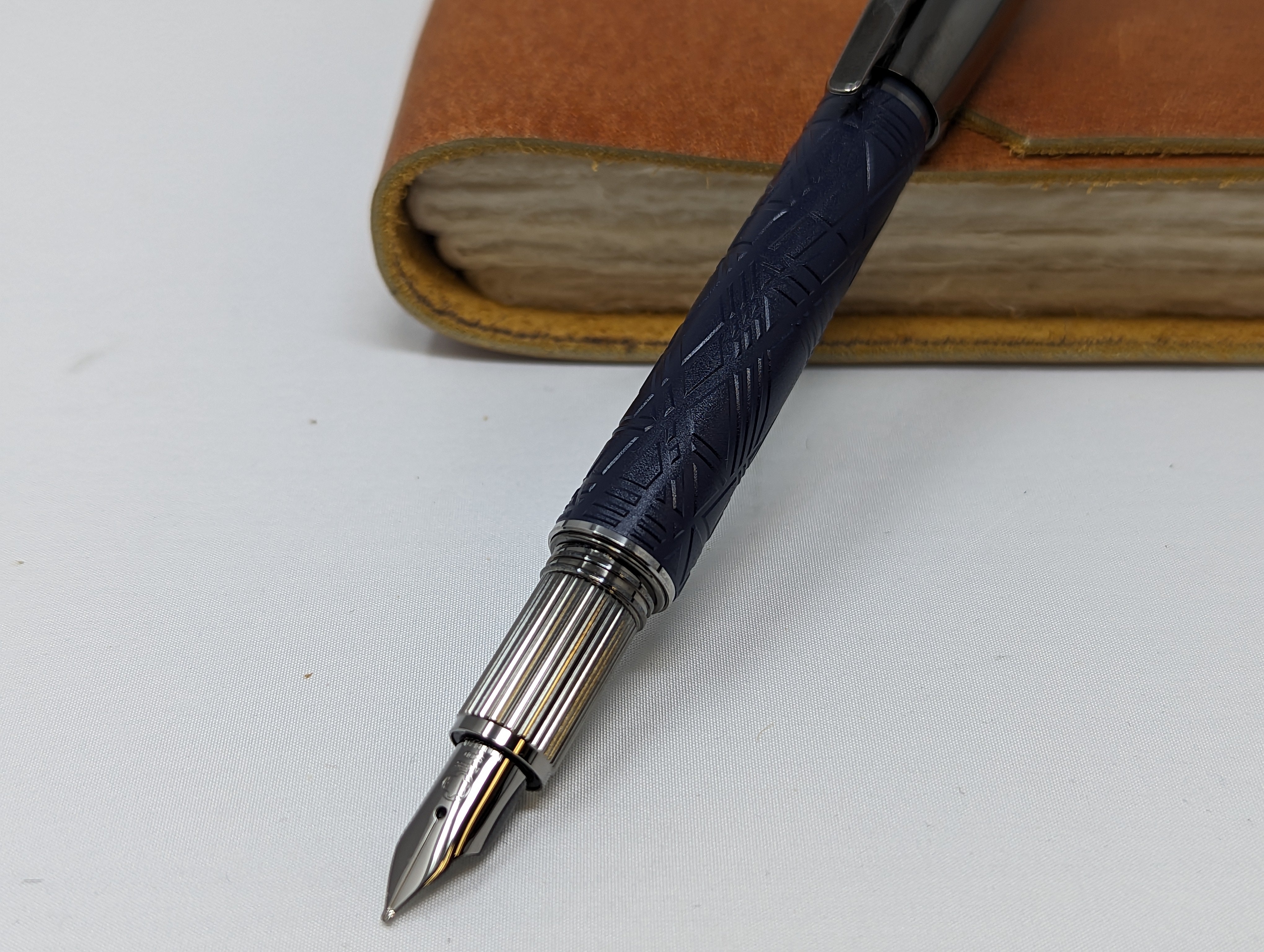 Montblanc Starwalker Fountain Pen - Doue - Space Blue Resin-Pen Boutique Ltd