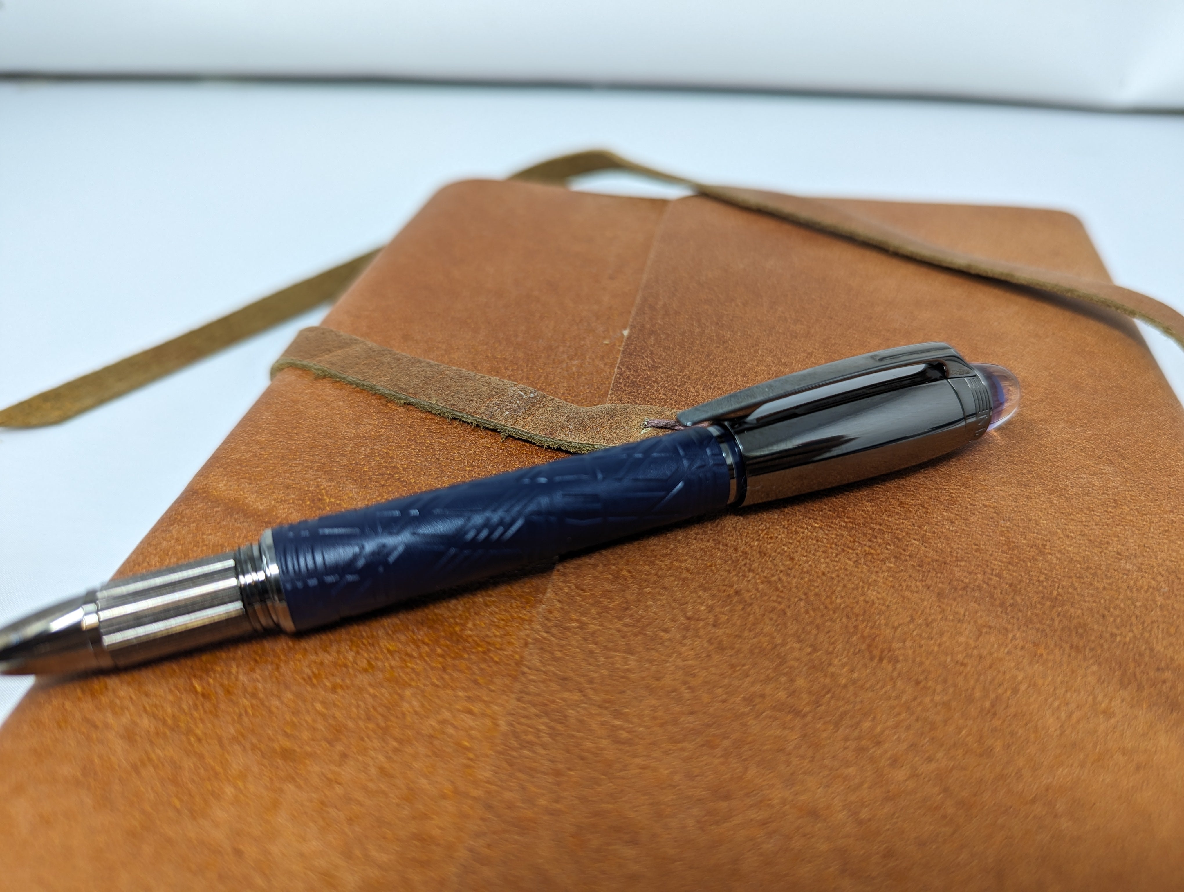 Montblanc Starwalker Fountain Pen - Doue - Space Blue Resin-Pen Boutique Ltd
