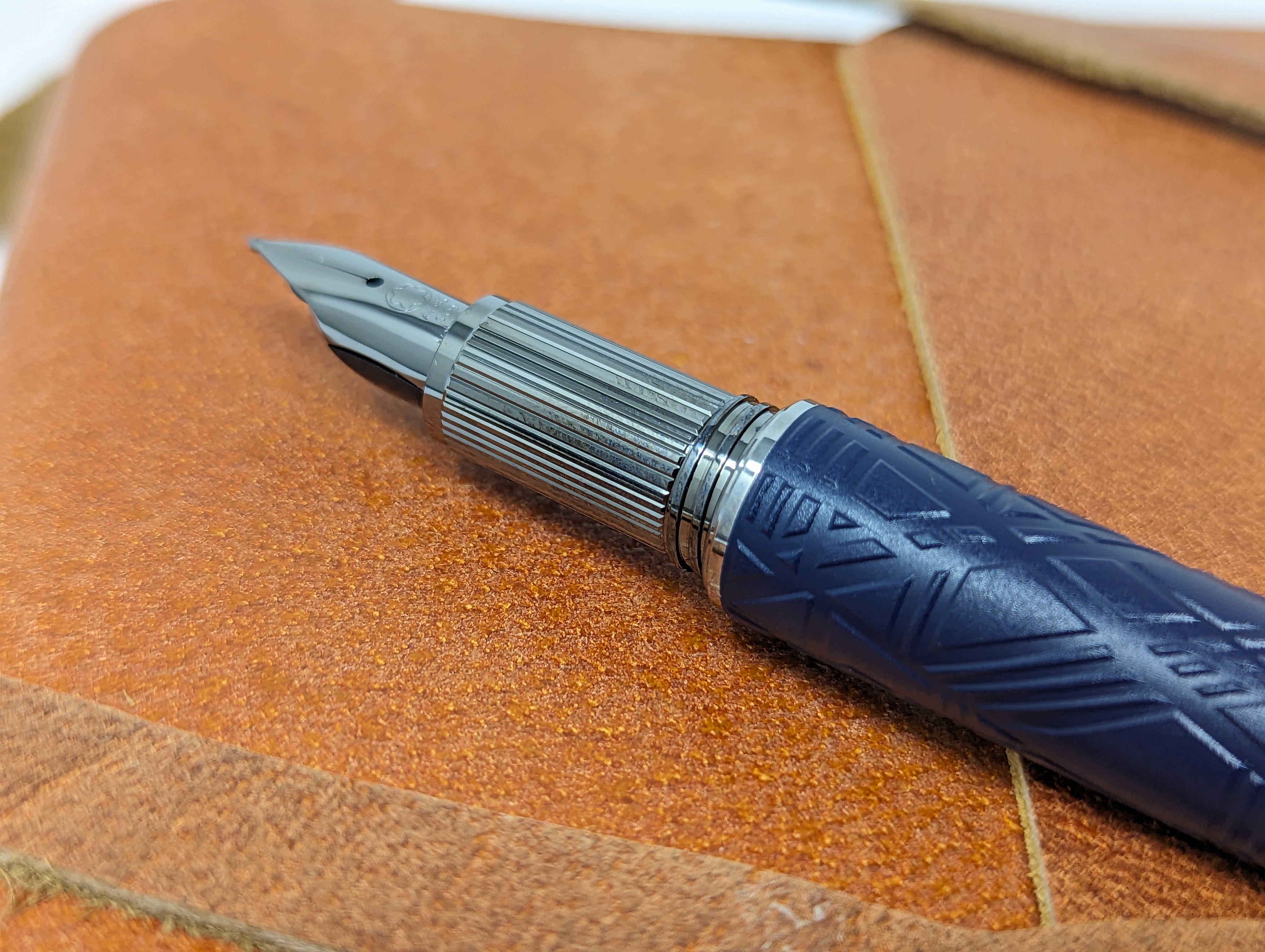 Montblanc Starwalker Fountain Pen - Doue - Space Blue Resin-Pen Boutique Ltd