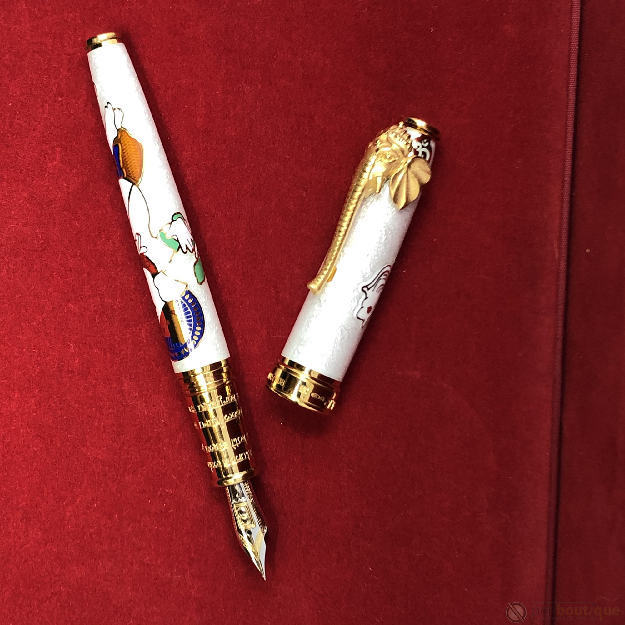 David Oscarson Lord Ganesha Fountain Pen - White-Pen Boutique Ltd