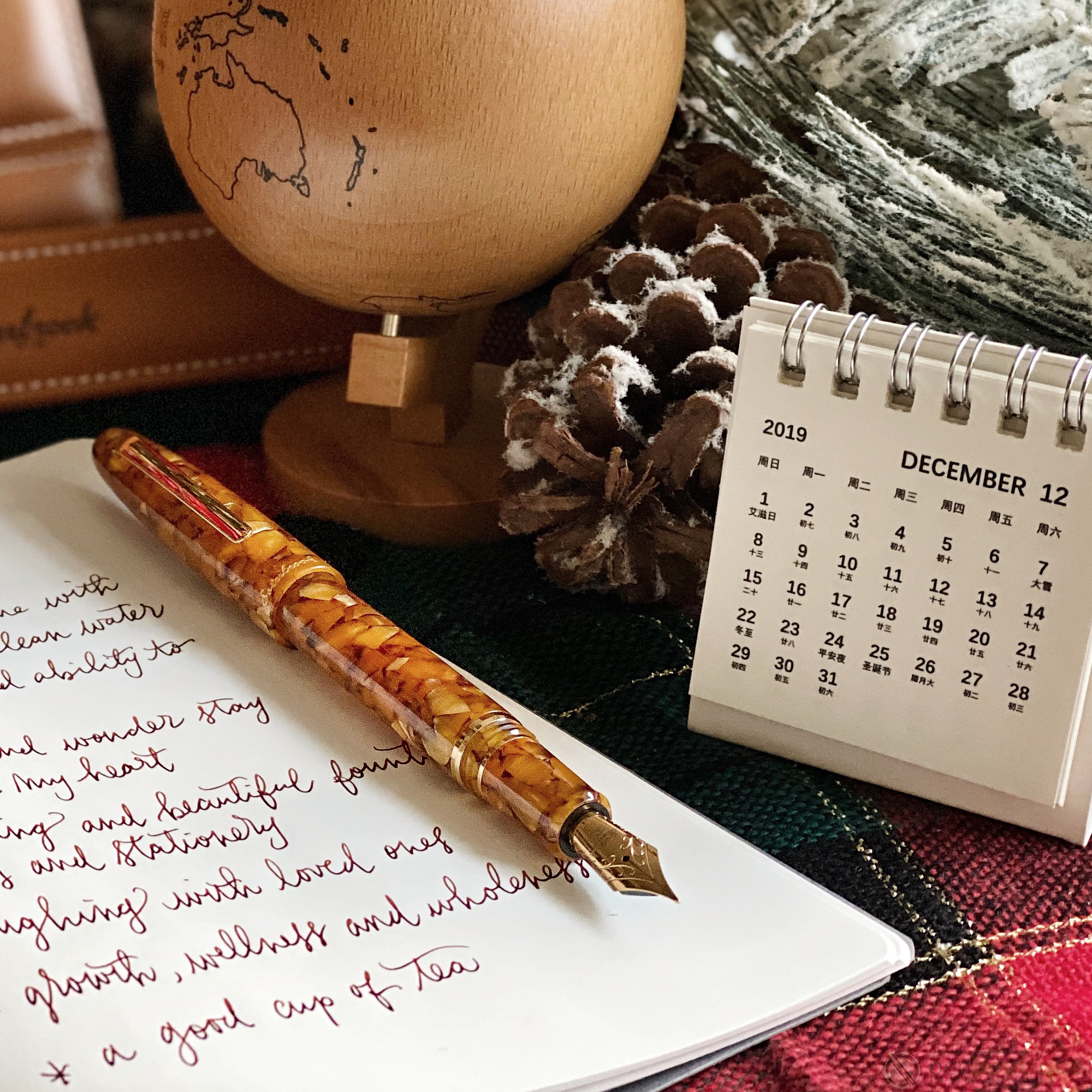 Esterbrook Estie Fountain Pen - Honeycomb - Gold Trim-Pen Boutique Ltd