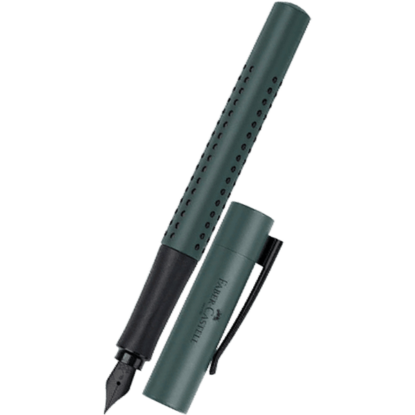 Faber-Castell 140804 - moderne vulpen Grip 2011 met ergonomisch design en hoogwaardige constructie, vulpen met veer M, navulbaar incl. inktpatroon - klassiek blauw, 1 stuk Faber-Castell 140804 - moderne vulpen Grip 2011 met ergonomisch design en hoogwaardige constructie, vulpen met veer M, navulbaar incl. inktpatroon - klassiek blauw, 1 stuk