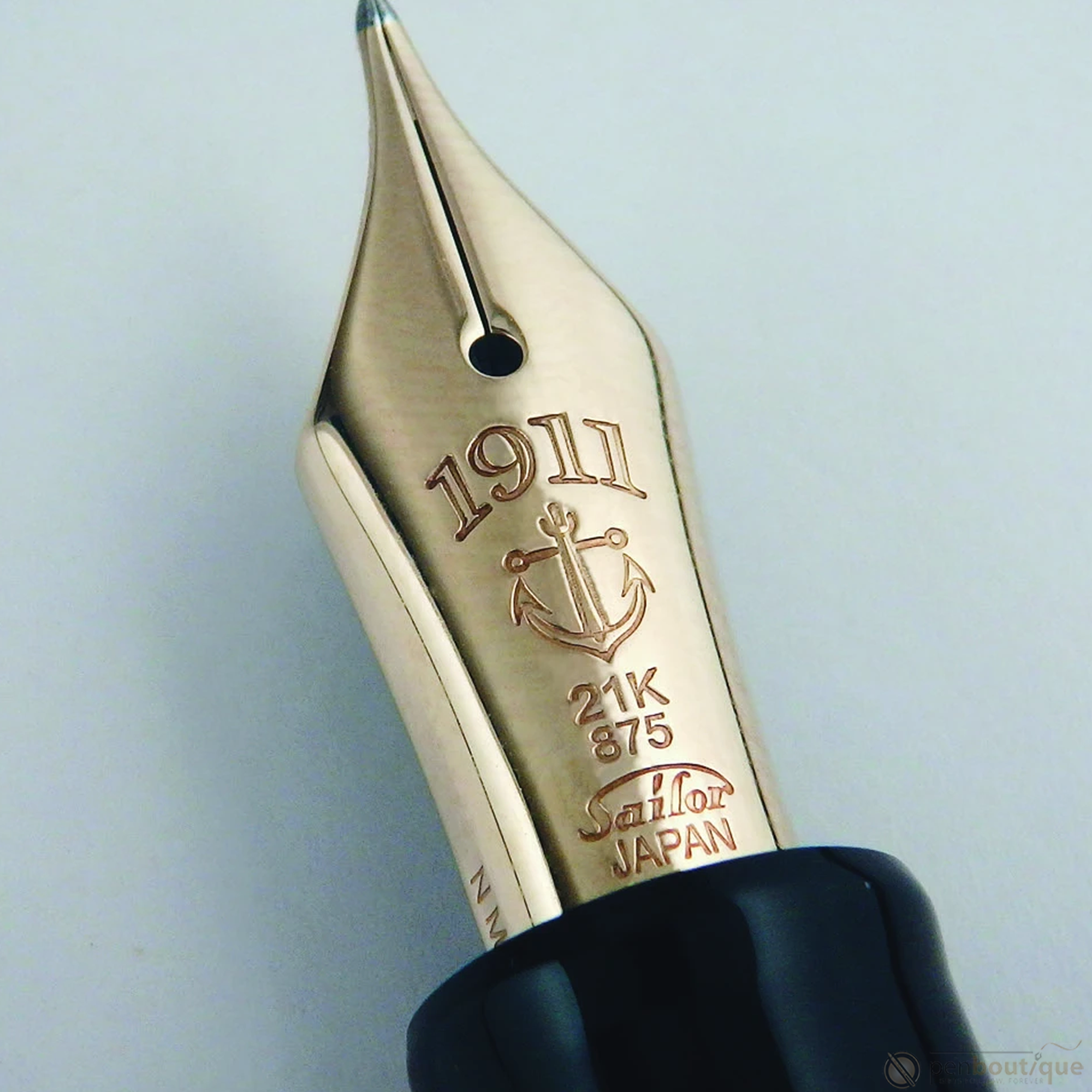 Sailor 1911 Fountain Pen - Naginata Togi - Gold Trim - Black - Bespoke Dealer Exclusive-Pen Boutique Ltd