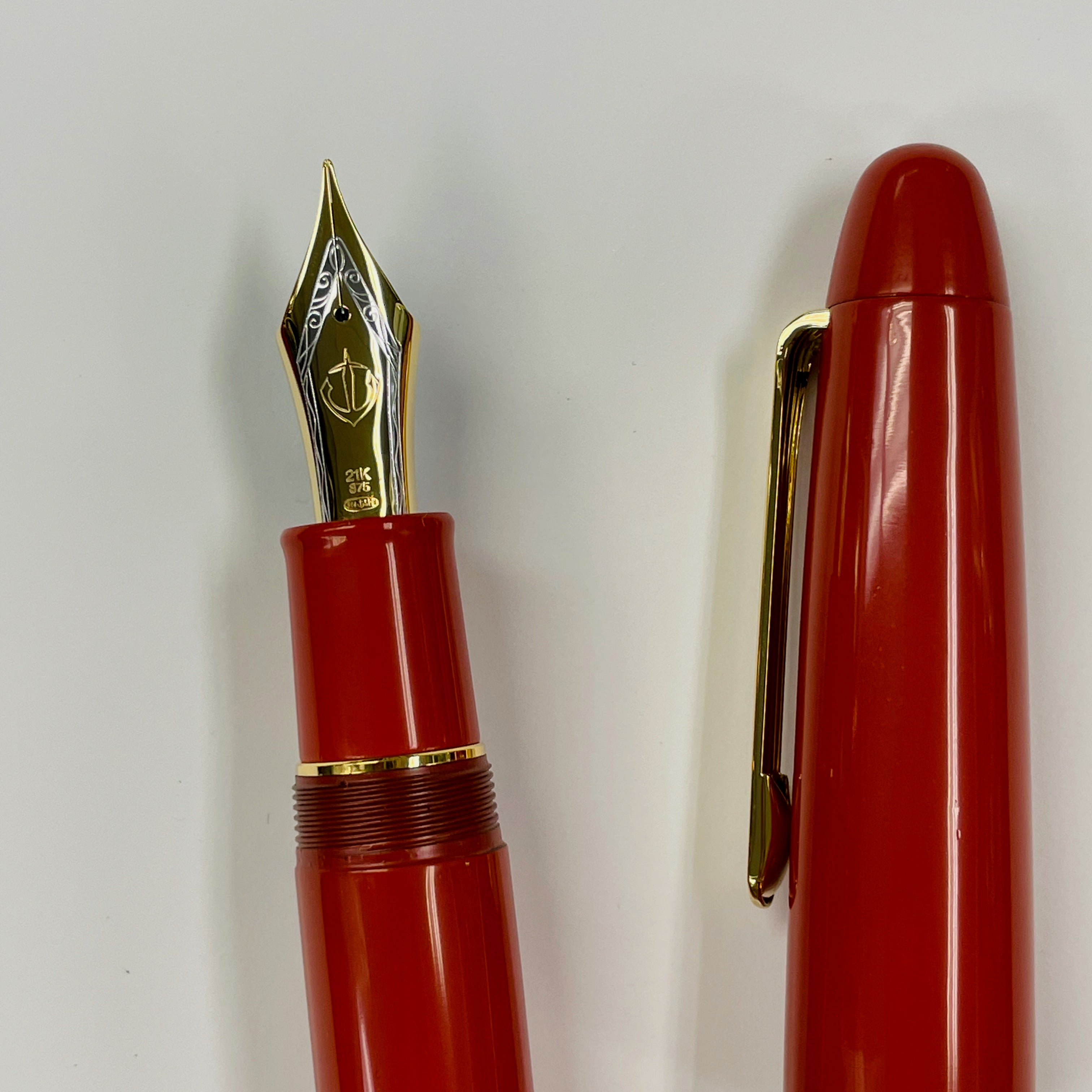 Sailor Fountain Pen - King of Pens - Urushi 'Kaga' Amber (Bespoke Dealer Exclusive)-Pen Boutique Ltd