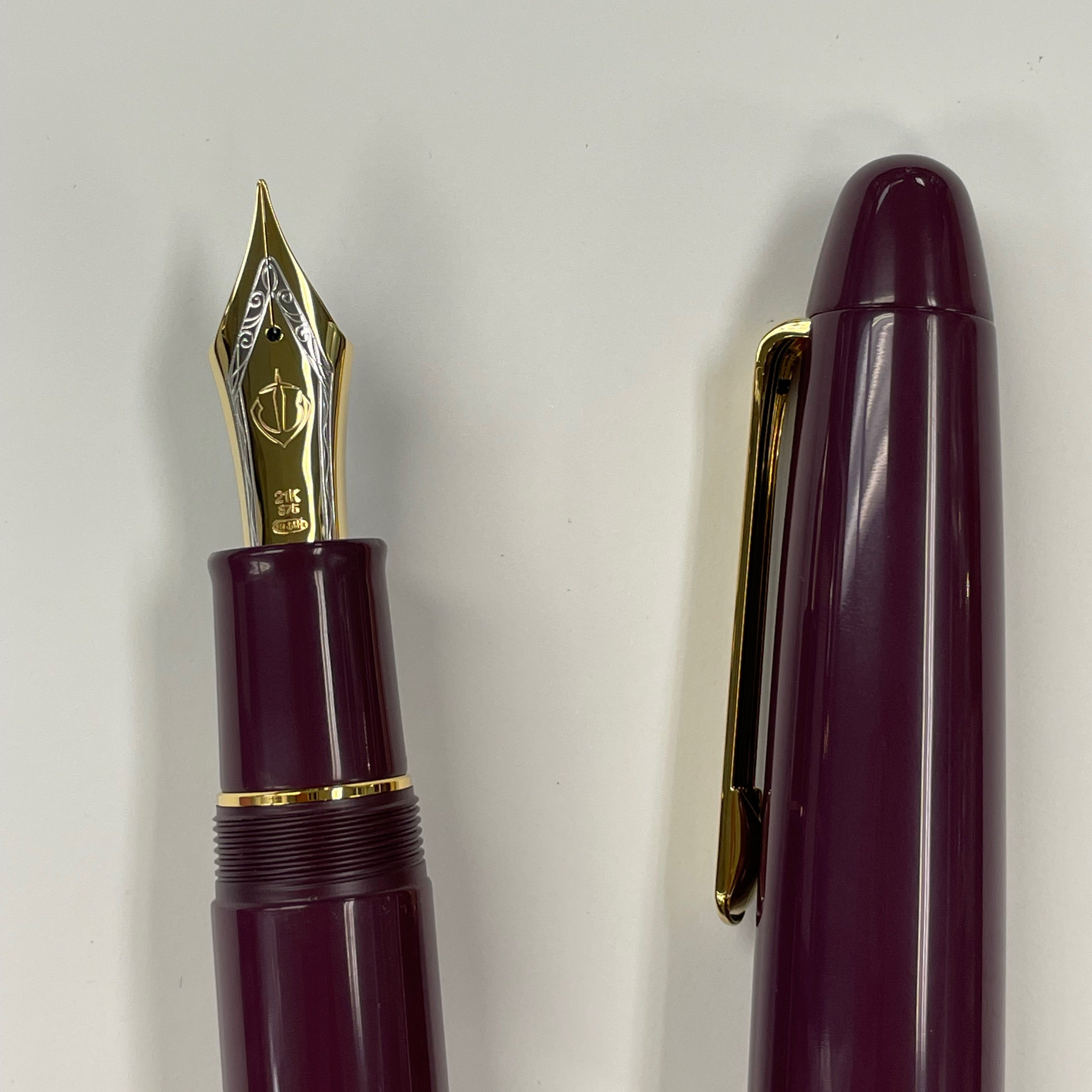 Sailor Fountain Pen - King of Pens - Urushi 'Kaga' Lilac (Bespoke Dealer Exclusive)-Pen Boutique Ltd