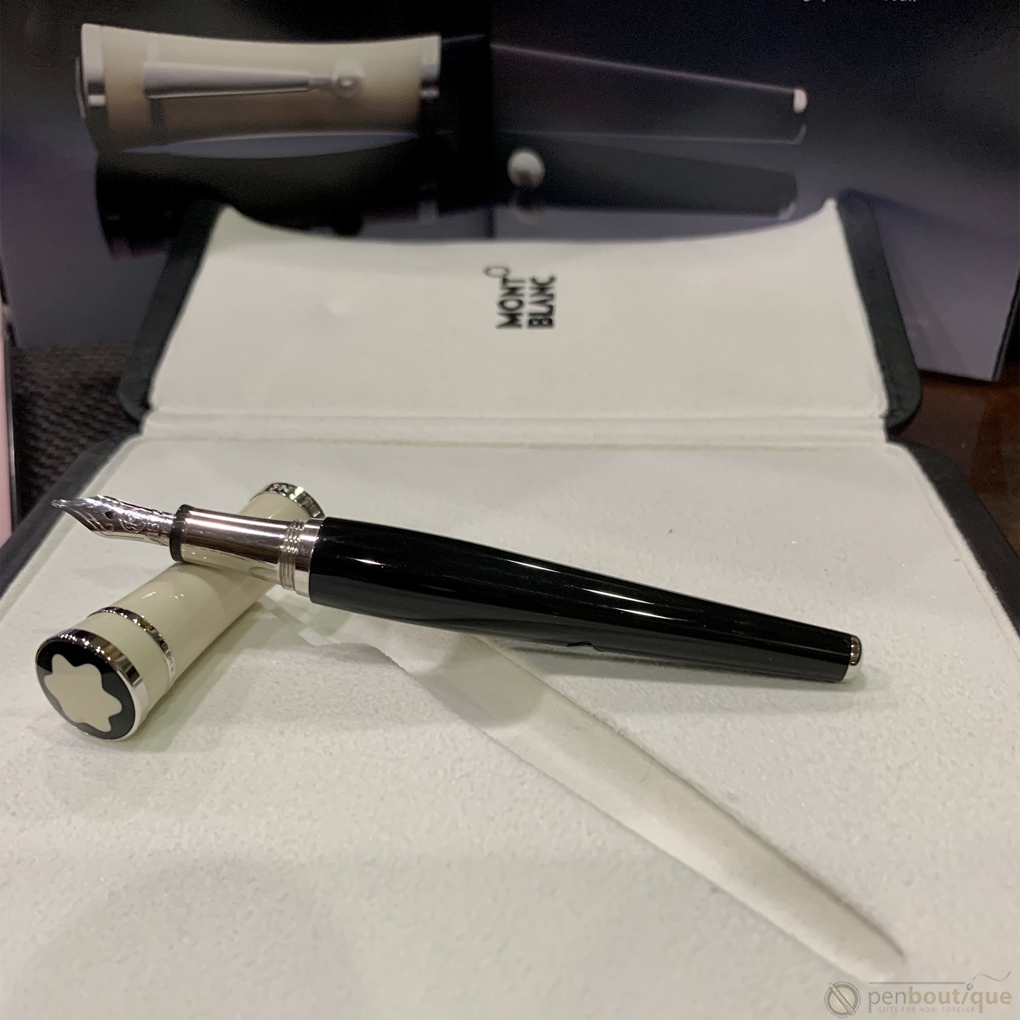 Montblanc greta garbo fountain pen hot sale