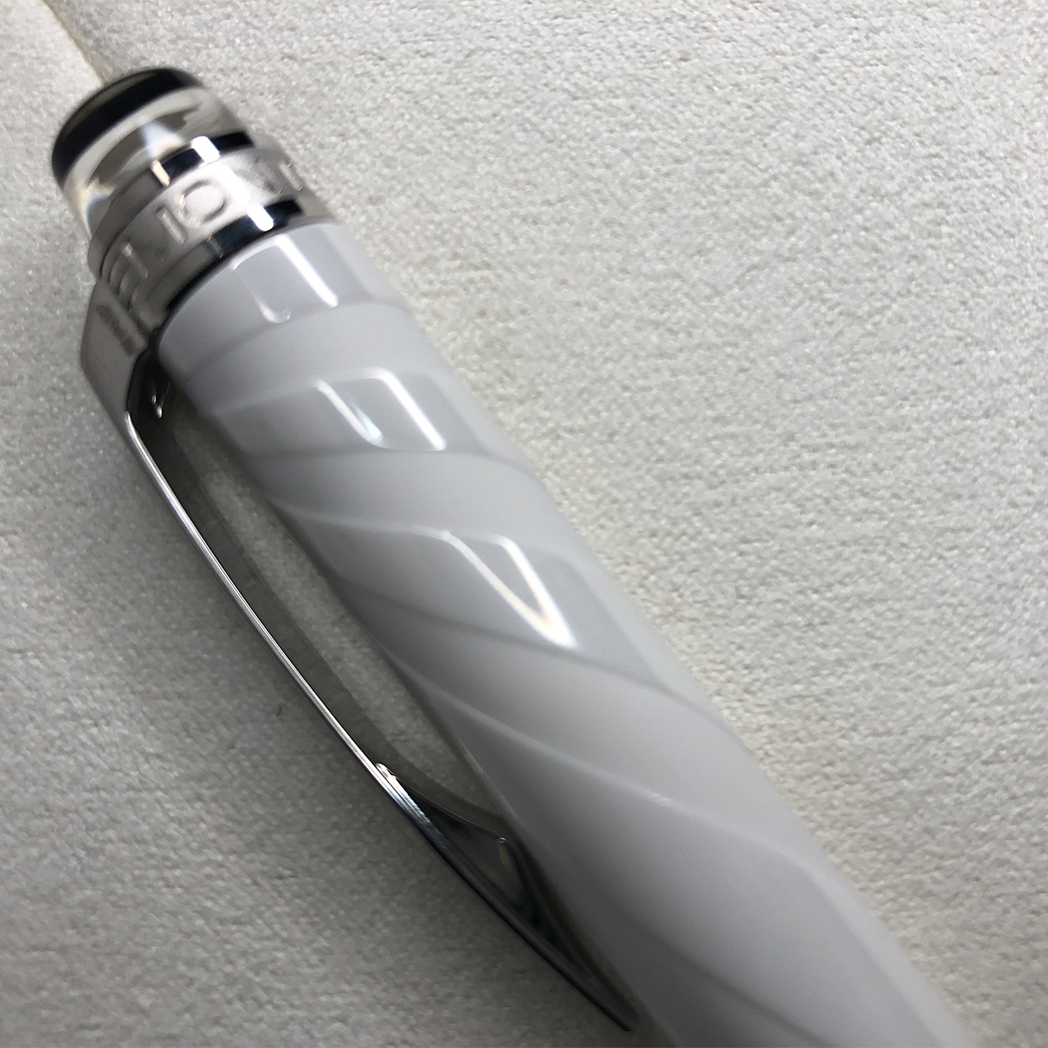 Montblanc StarWalker Ceramics Doue White Ballpoint - Dynamic Ceramic Doue White-Pen Boutique Ltd