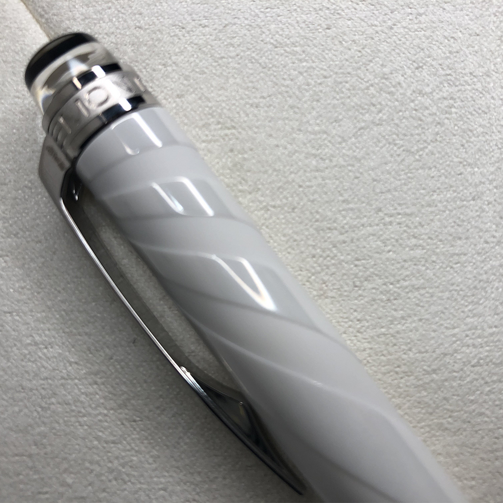 Montblanc StarWalker Ceramics Doue White Ballpoint - Dynamic Ceramic D ...