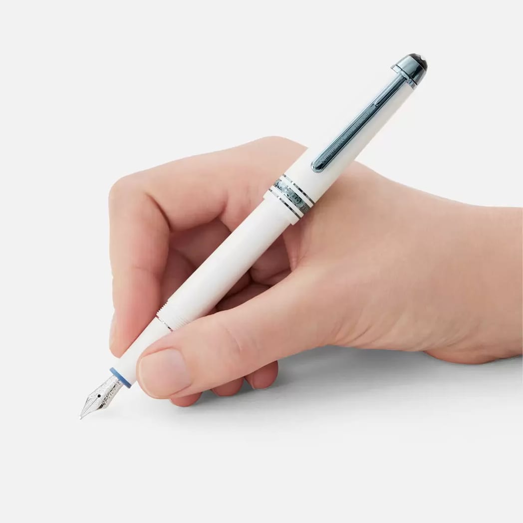 Montblanc Meisterstuck Fountain Pen Glacier White Classique