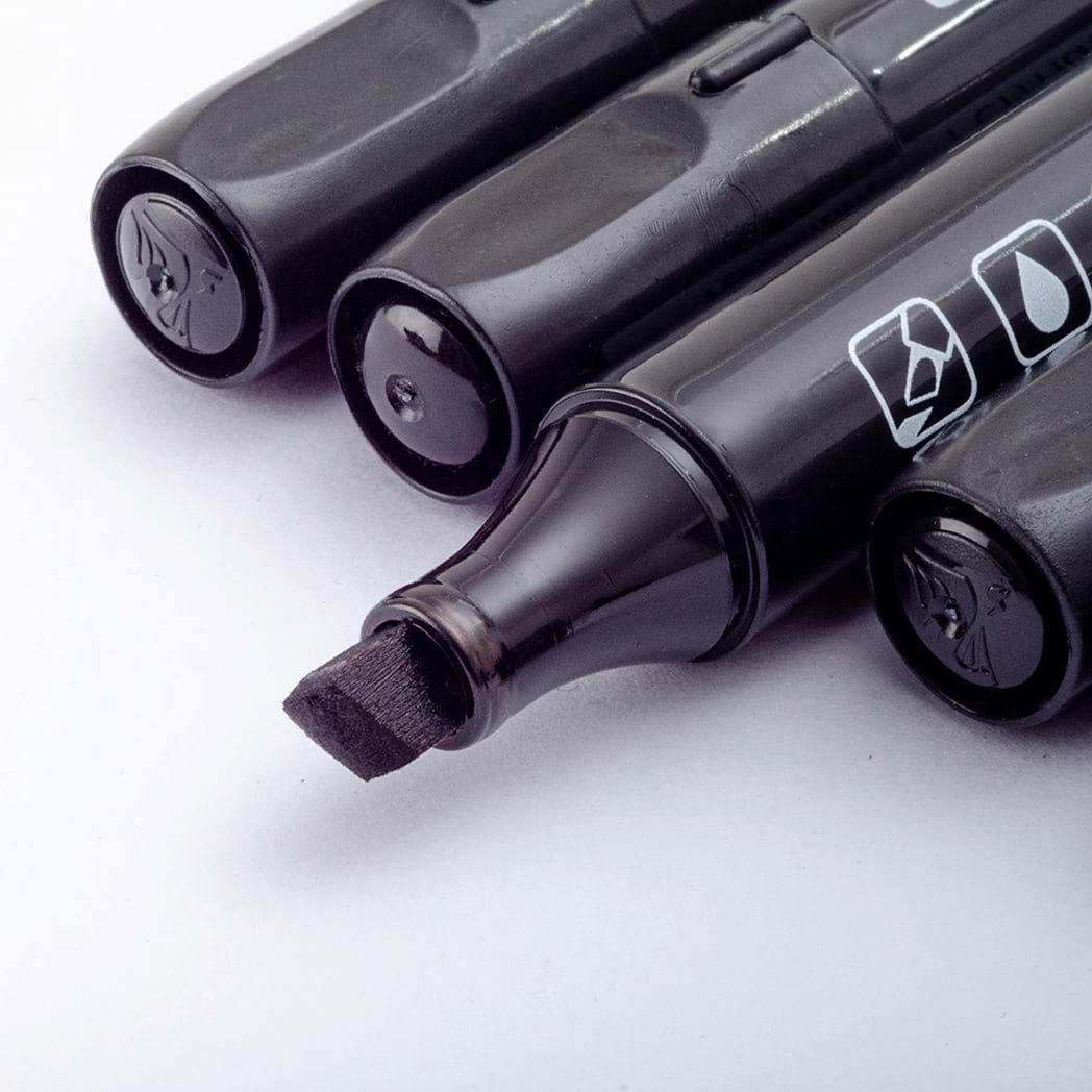 https://www.penboutique.com/cdn/shop/products/Pelikan-440-Marker-Permanent-Black-10box-Marker-Pen-Pelikan-Pens-2.jpg?v=1678920449