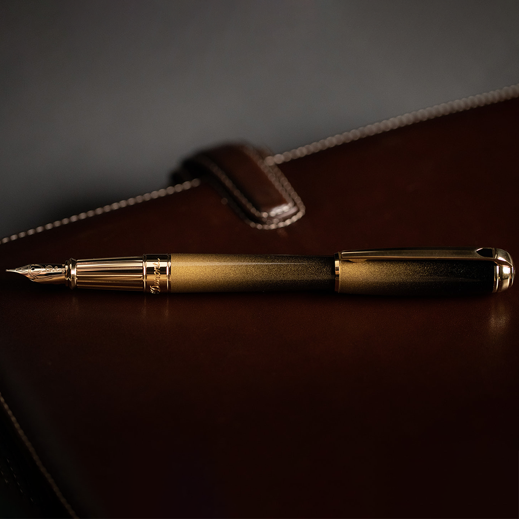 S T Dupont Line D Fountain Pen - Sunburst Black - Yellow Gold Trim (USA Exclusive Edition)-Pen Boutique Ltd