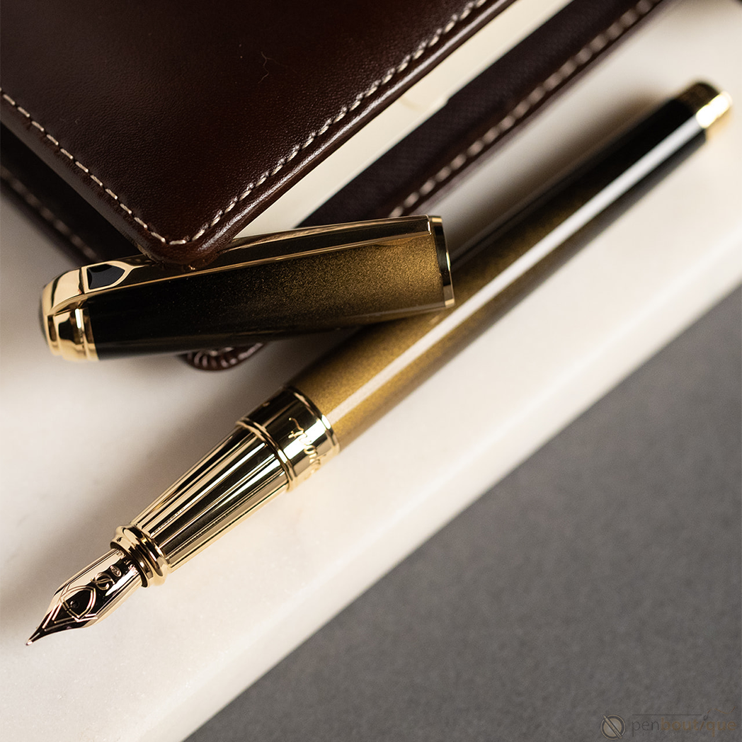 S T Dupont Line D Fountain Pen - Sunburst Black - Yellow Gold Trim (USA Exclusive Edition)-Pen Boutique Ltd