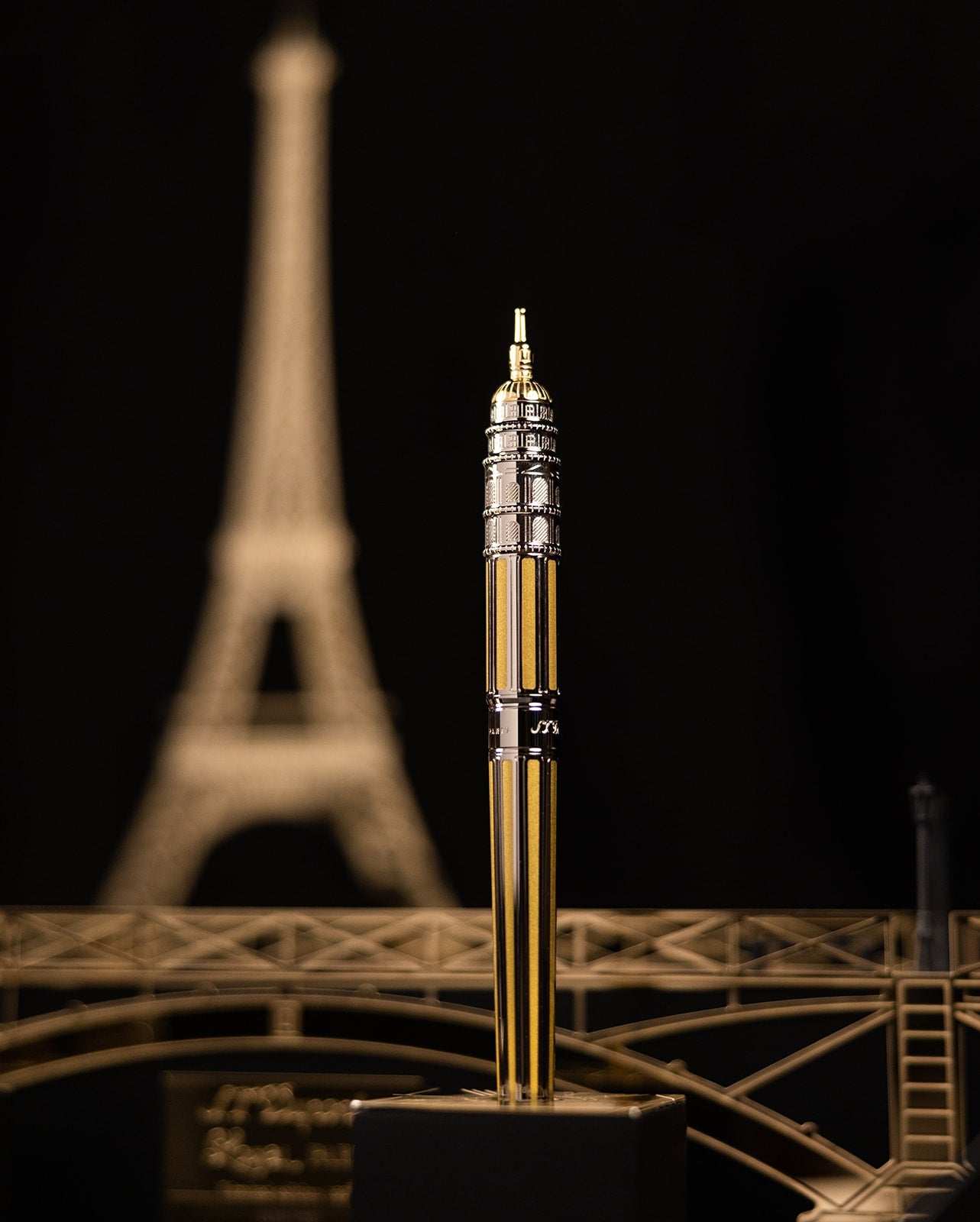 S.T. Dupont Fountain Pen - Loves Paris 14K (Limited Edition)-Pen Boutique Ltd