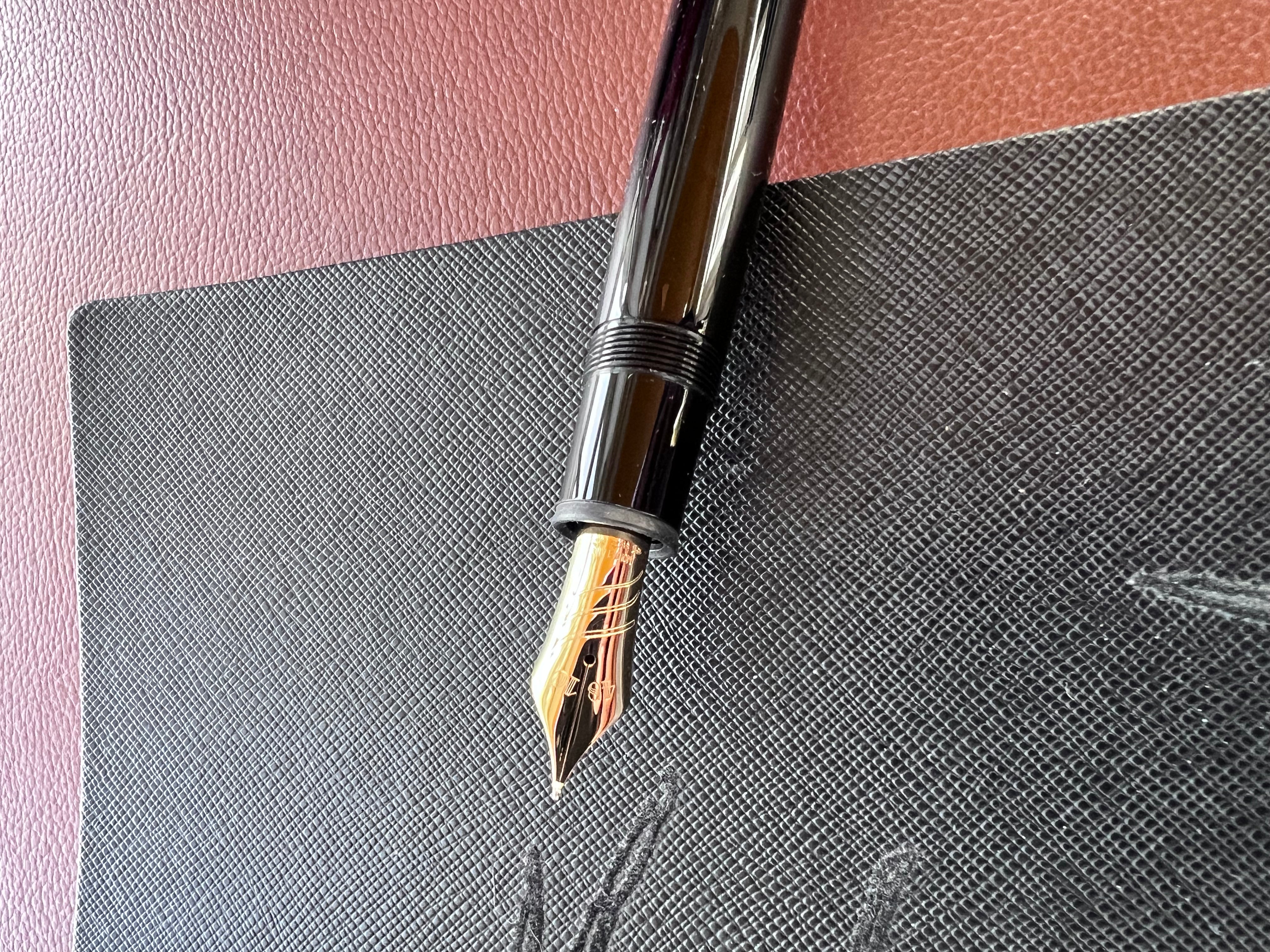 Montblanc Meisterstuck Calligraphy Fountain Pen - 149 Black - Curved Nib