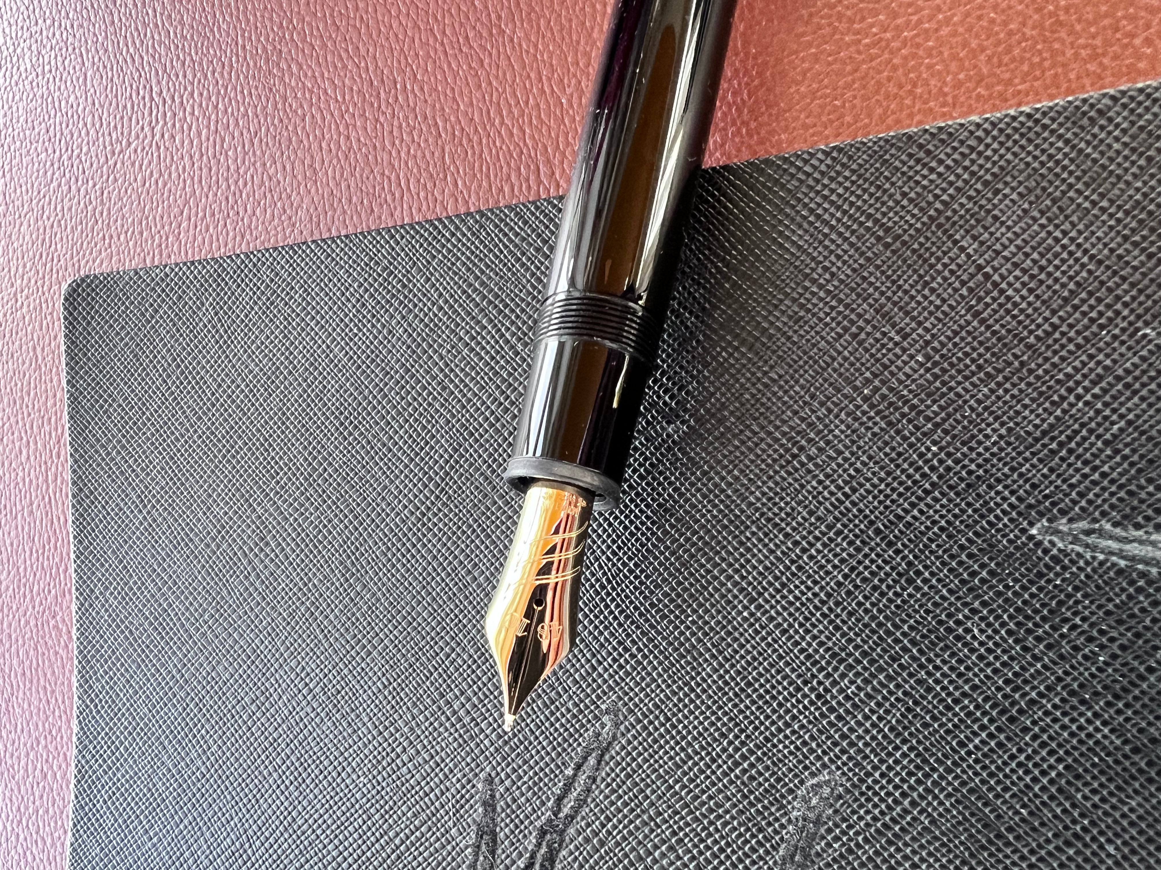 Montblanc Meisterstuck Calligraphy Fountain Pen - 149 Black - Curved Nib-Pen Boutique Ltd