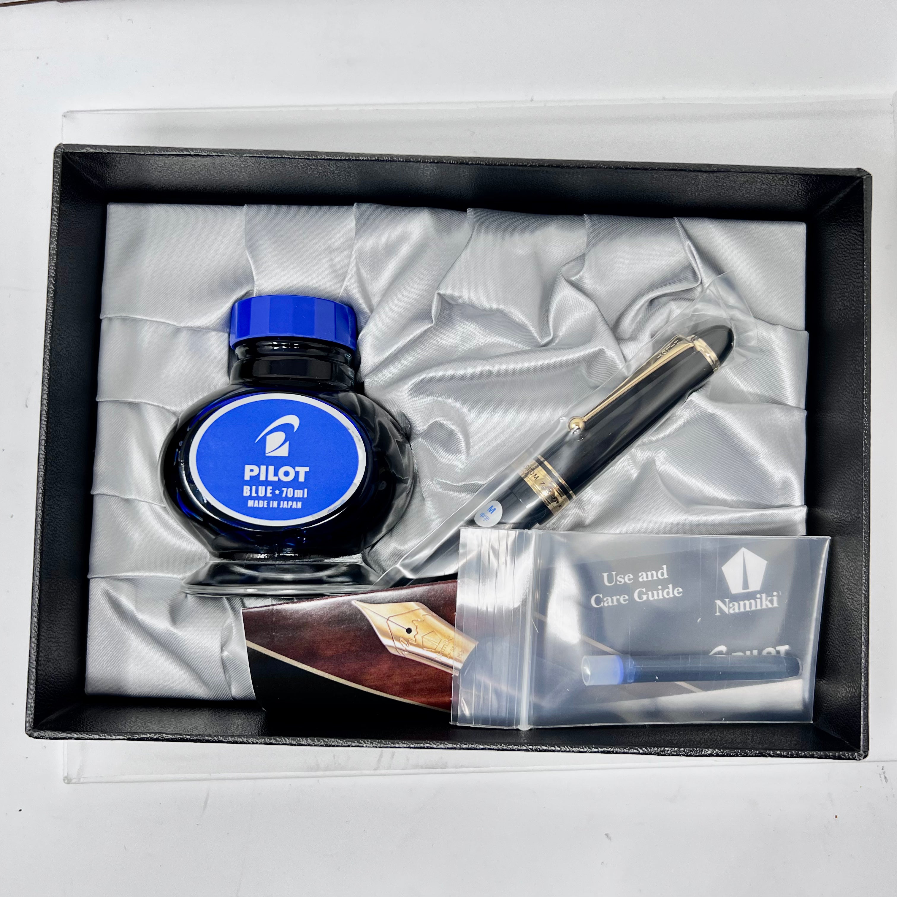 Pilot Custom 743 Fountain Pen - Black-Pen Boutique Ltd