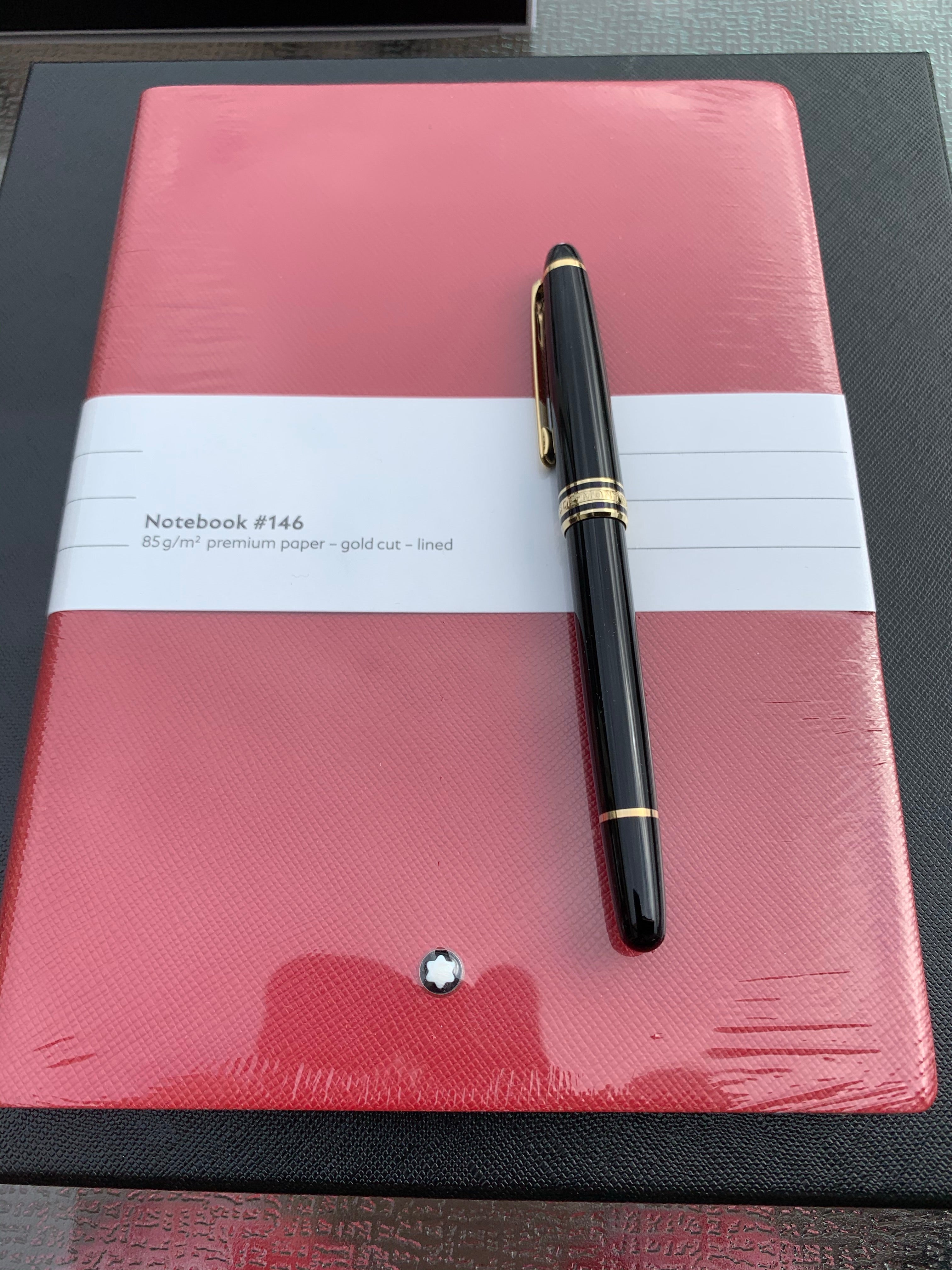 Montblanc Meisterstuck Gift Set (Rollerball 164 gold trim & #146 Notebook)-Pen Boutique Ltd