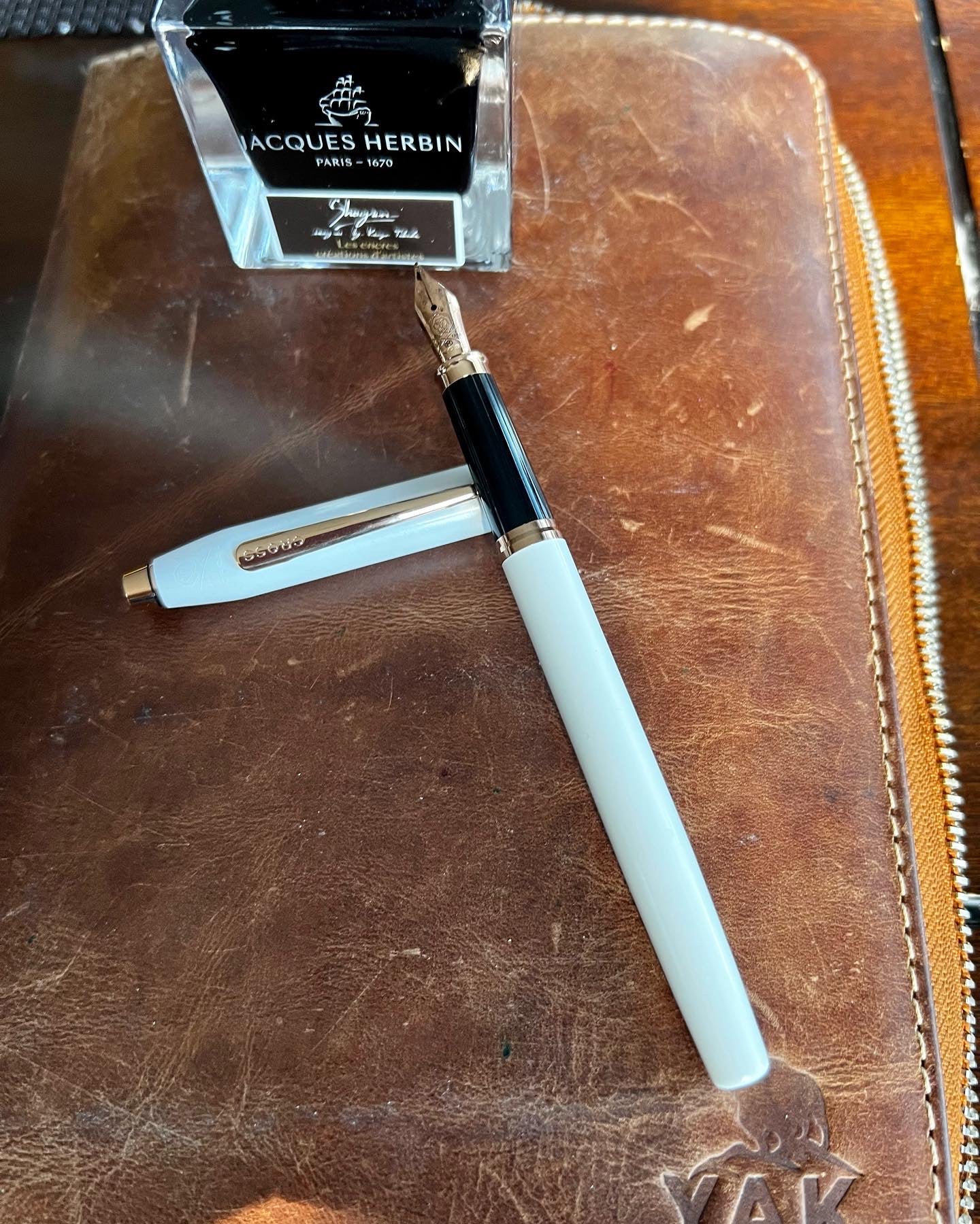 Cross Century II Fountain Pen - Pearlescent White - Rose Gold Trim-Pen Boutique Ltd