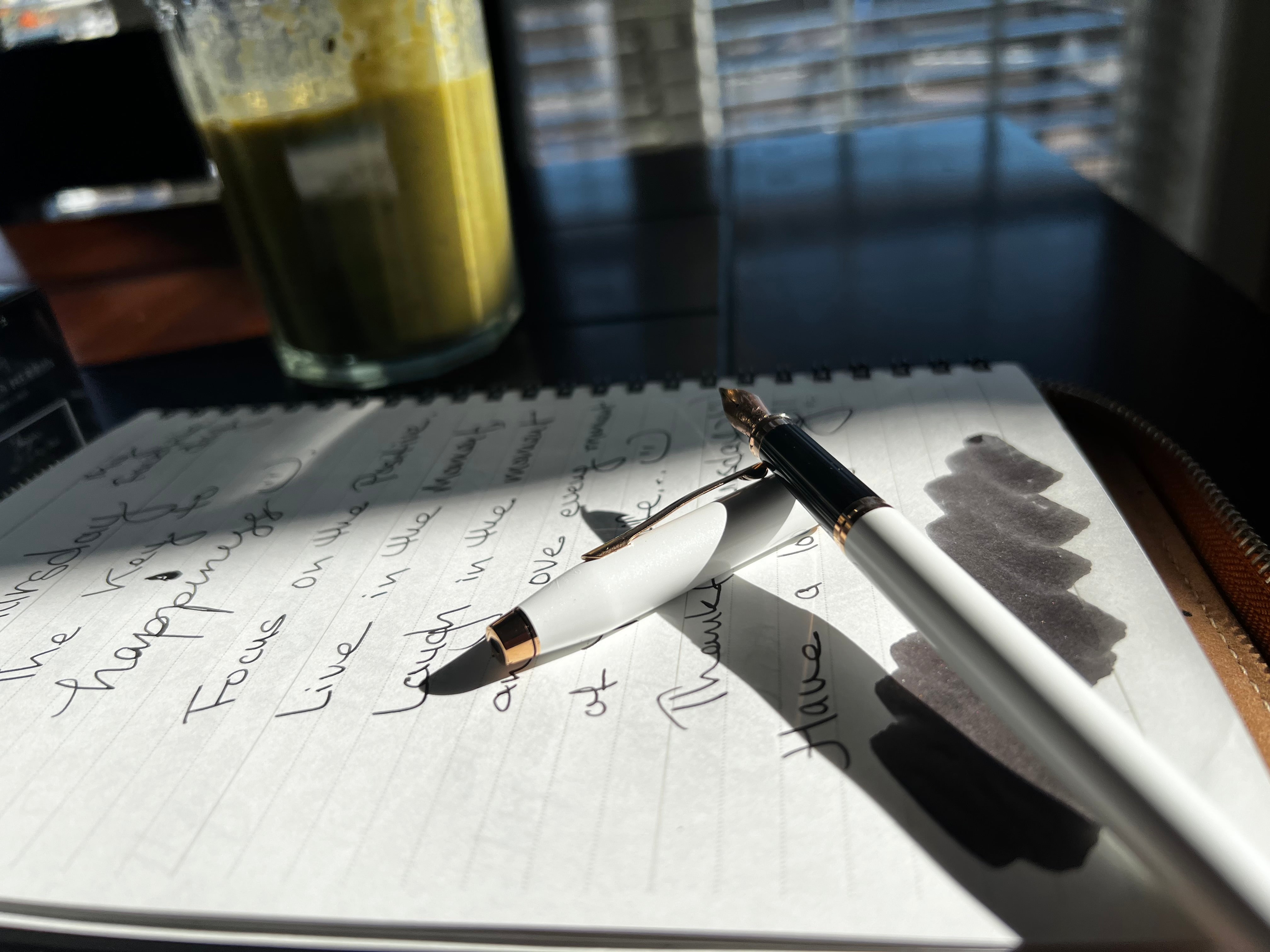 Cross Century II Fountain Pen - Pearlescent White - Rose Gold Trim-Pen Boutique Ltd