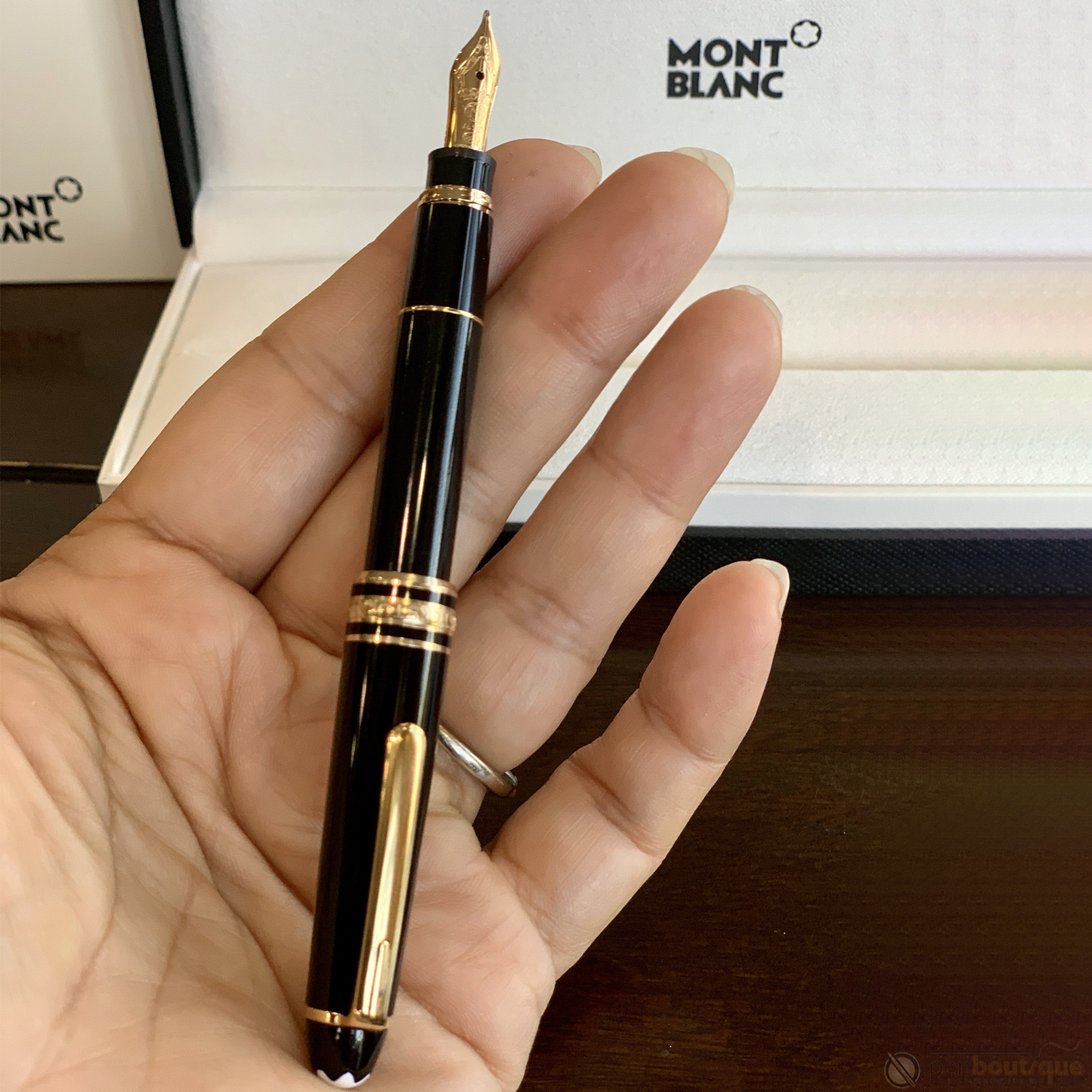 Montblanc Meisterstuck Fountain Pen - 146 Solitaire - Gold Leaf